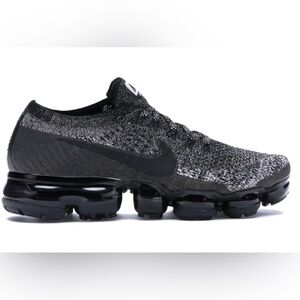 Nike Air Vapormax “Cookies and Cream Oreo” sneakers Women’s size 9.5